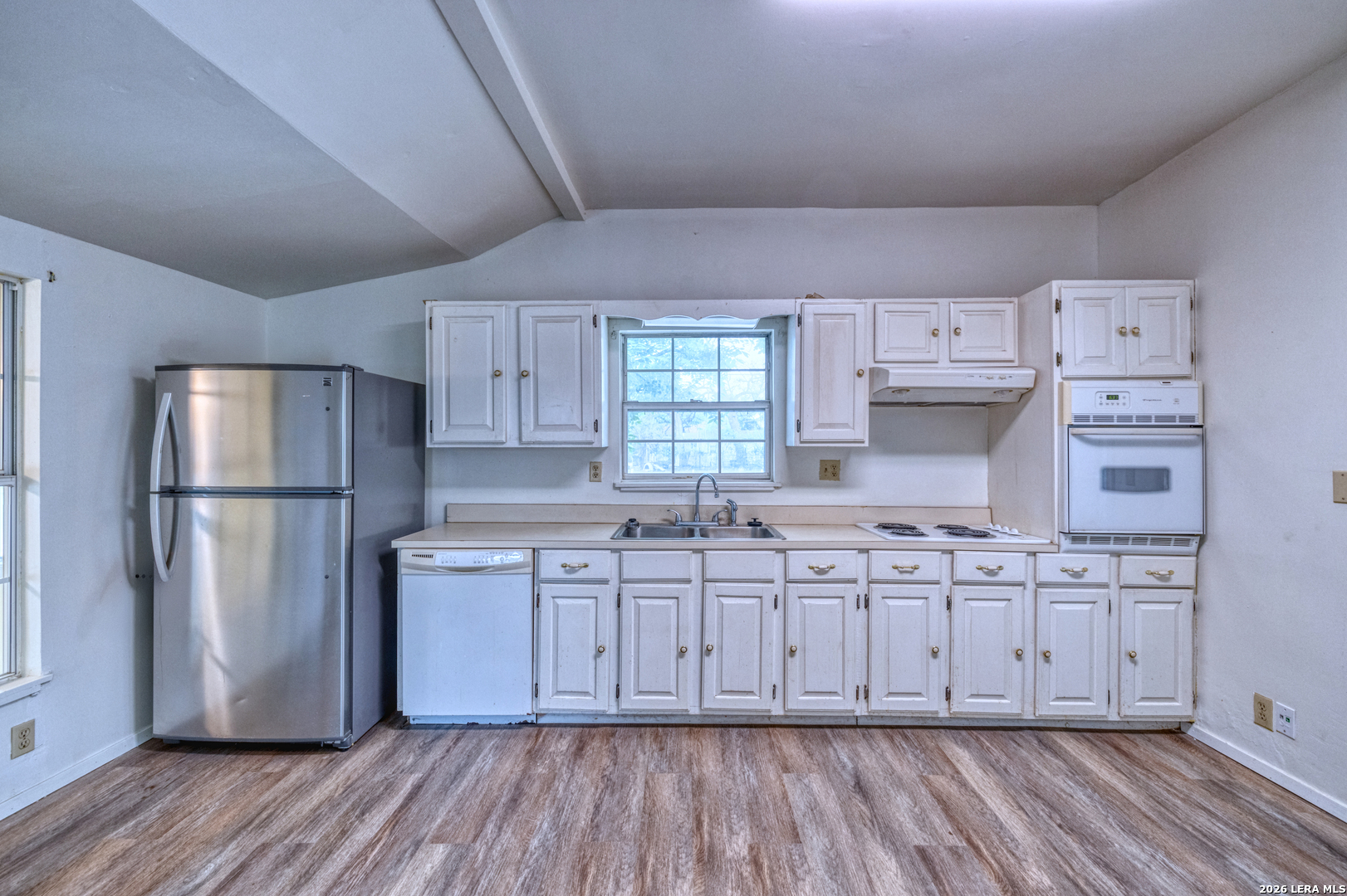 137 W Garden Street Uvalde TX 78801
