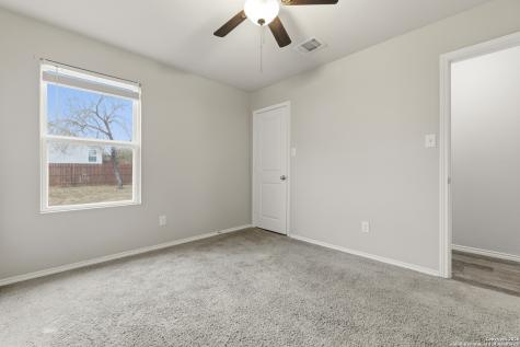 5915 Lady Lane San Antonio TX 78242