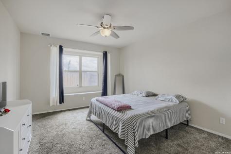10542 Green Lake Drive San Antonio TX 78223