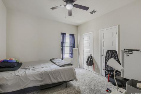10542 Green Lake Drive San Antonio TX 78223
