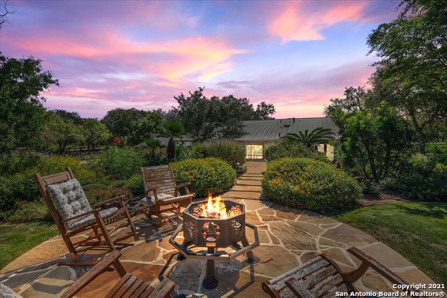 100 Hill Country Lane Hill Country Village TX 78232