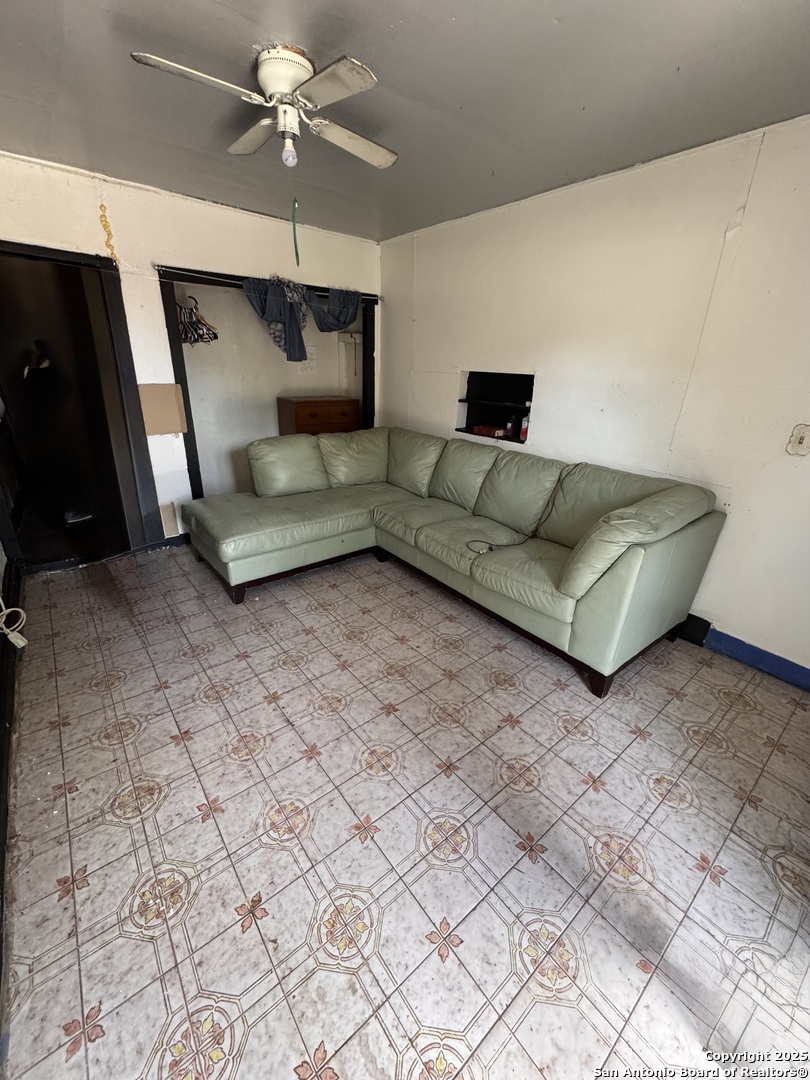 815 Edison San Antonio TX 78212