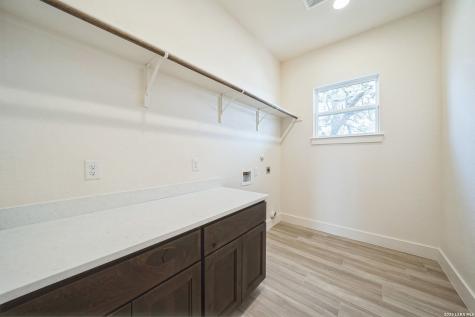 313 Firewheel Floresville TX 78114