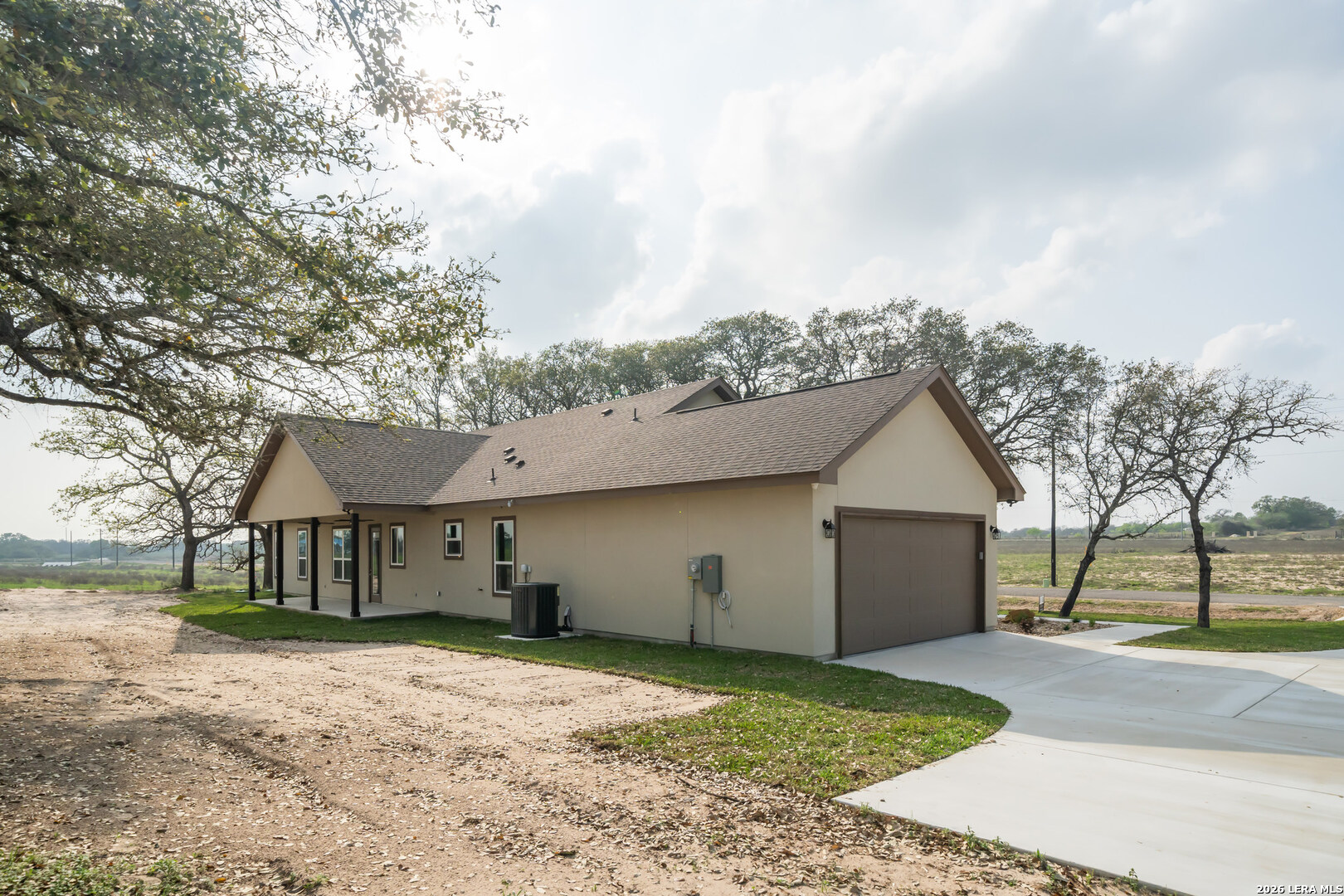313 Firewheel Floresville TX 78114