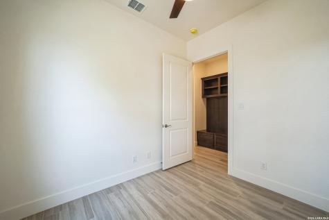 313 Firewheel Floresville TX 78114