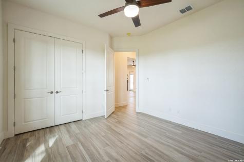 313 Firewheel Floresville TX 78114