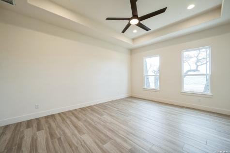 313 Firewheel Floresville TX 78114