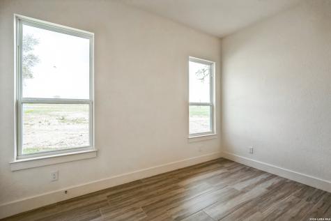 313 Firewheel Floresville TX 78114