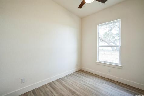 313 Firewheel Floresville TX 78114