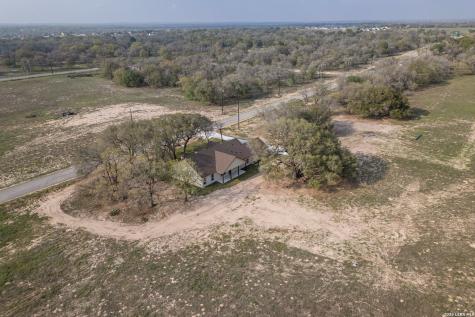 313 Firewheel Floresville TX 78114