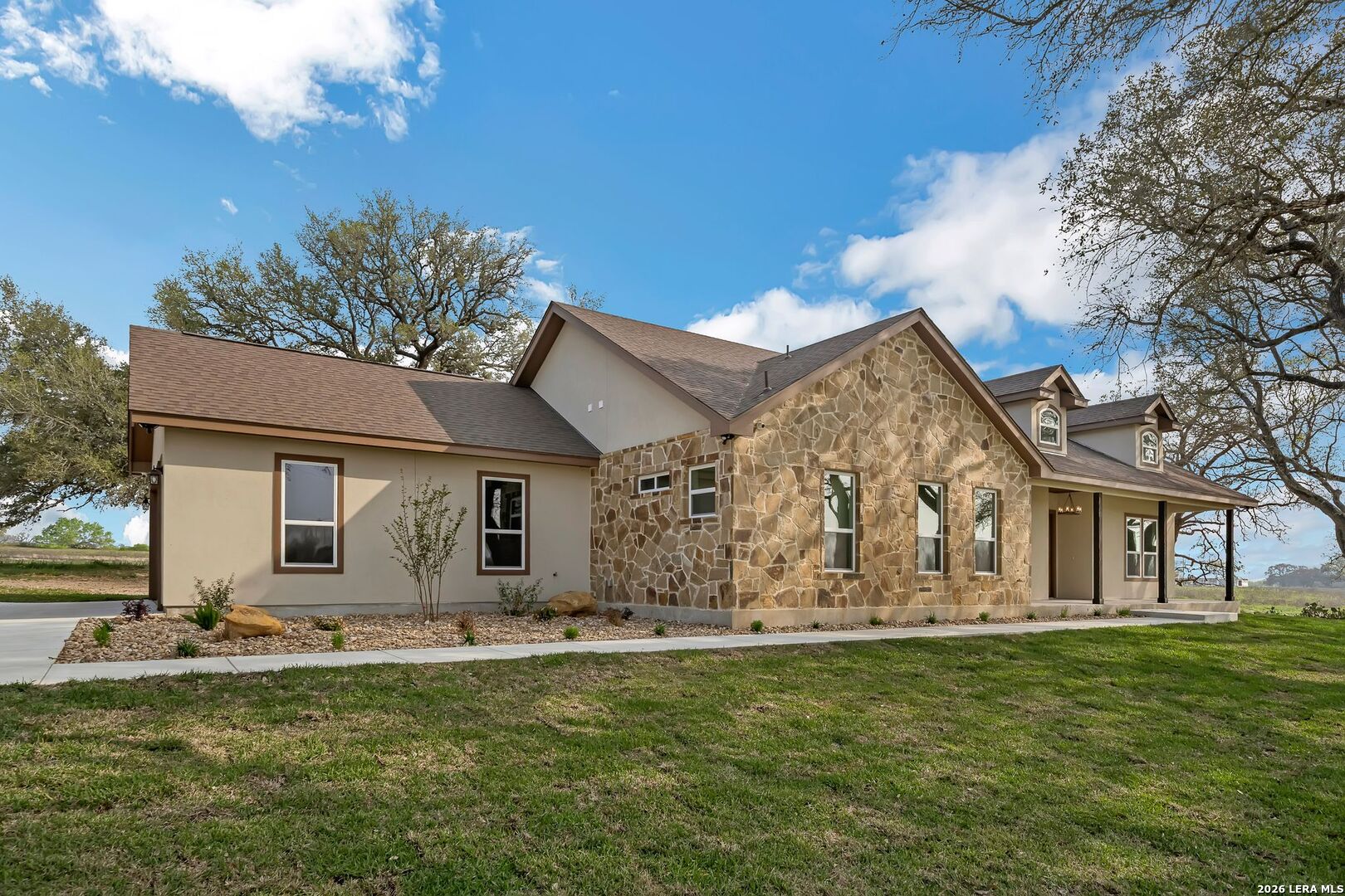 313 Firewheel Floresville TX 78114