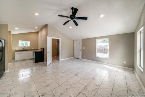 811 W Kings San Antonio TX 78212