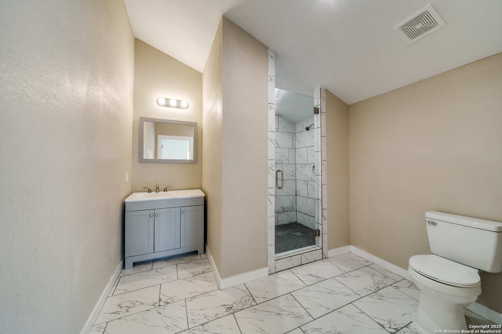 811 W Kings San Antonio TX 78212