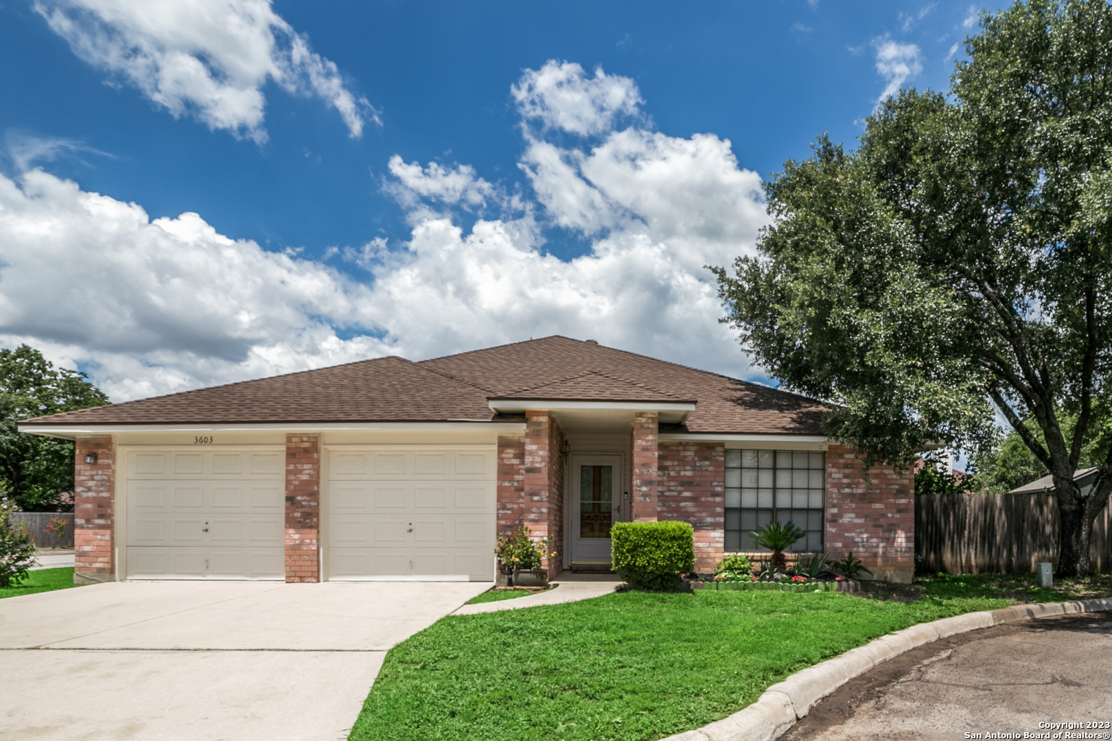 3603 & 3607 Lake Towne Court San Antonio TX 78217