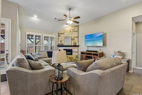 7635 Mckinney Hills San Antonio TX 78254