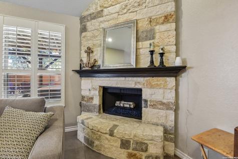 7635 Mckinney Hills San Antonio TX 78254