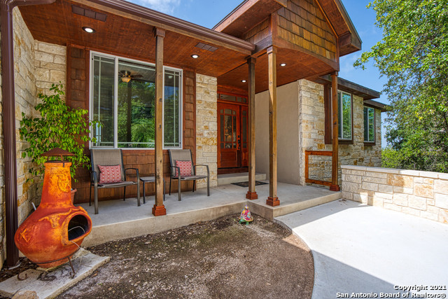 215 Ridge View Drive Lakehills TX 78063