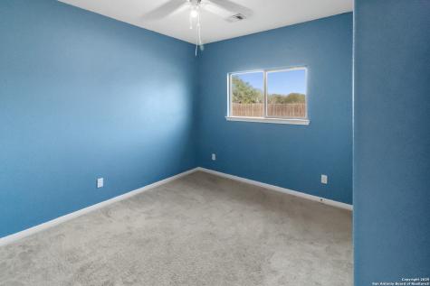 402 W Sullivan Skidmore TX 78389