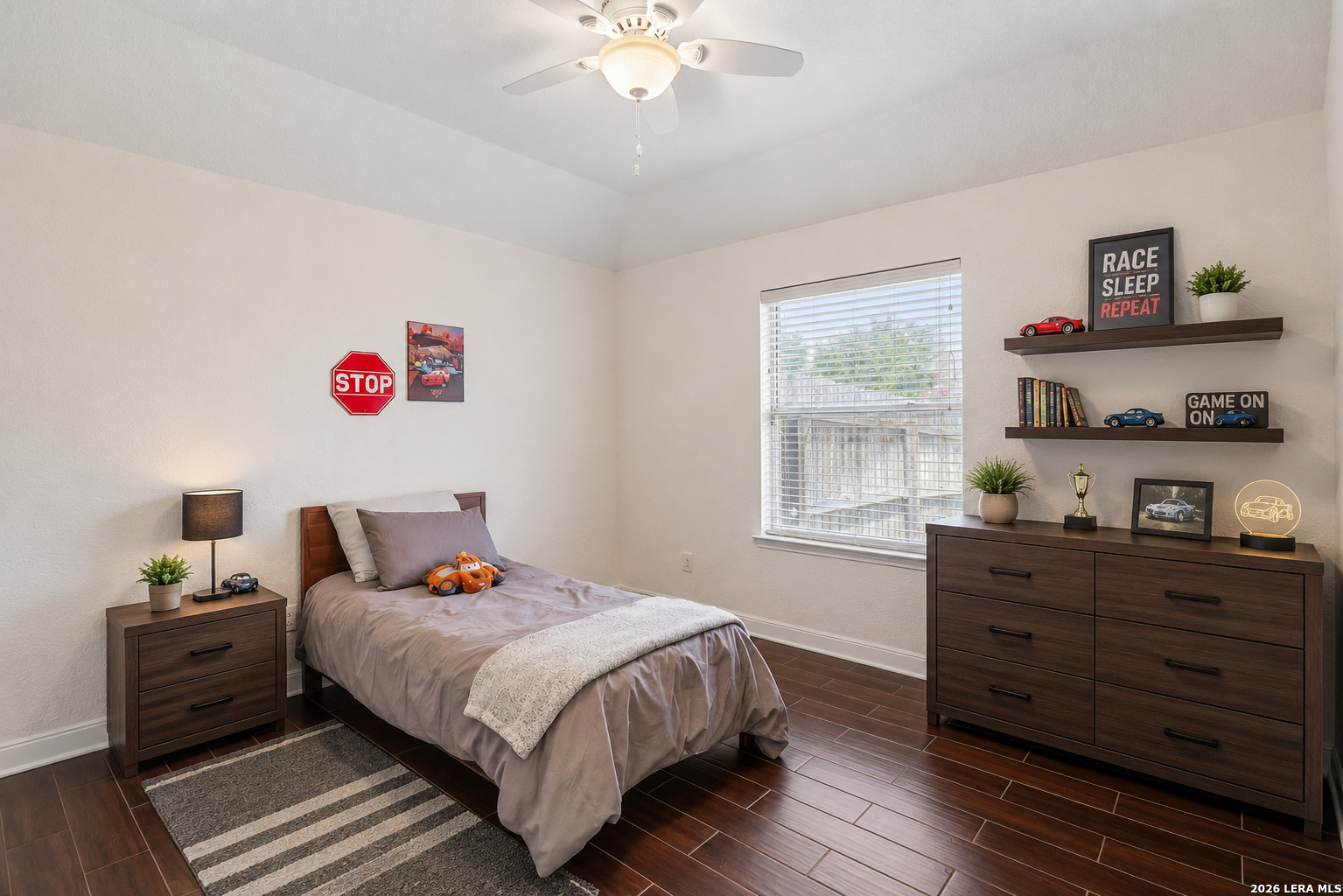 6718 Laura Heights Schertz TX 78154