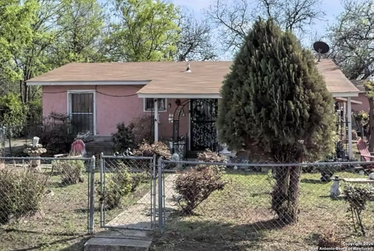 1338 Merida San Antonio TX 78207