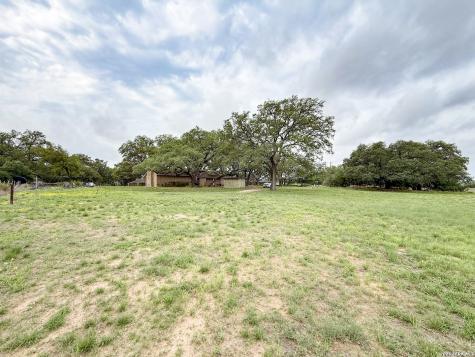 175 Private Road 7744 Devine TX 78016
