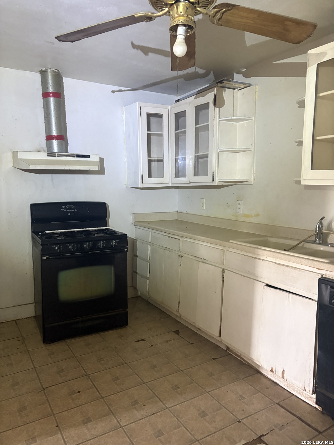 337 Lula Mae San Antonio TX 78219