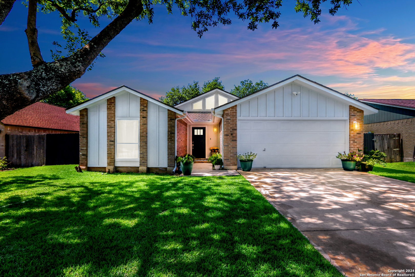2634 Moss Bluff San Antonio TX 78232