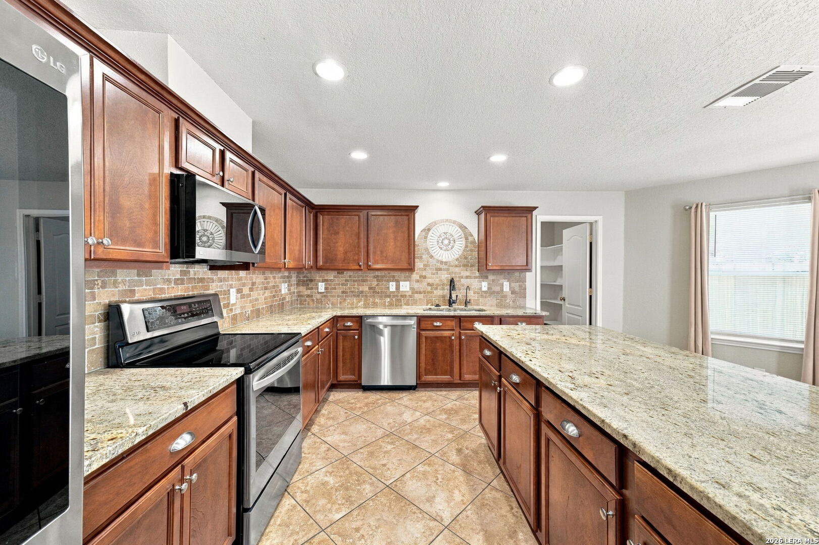 20942 Coral Spur San Antonio TX 78259