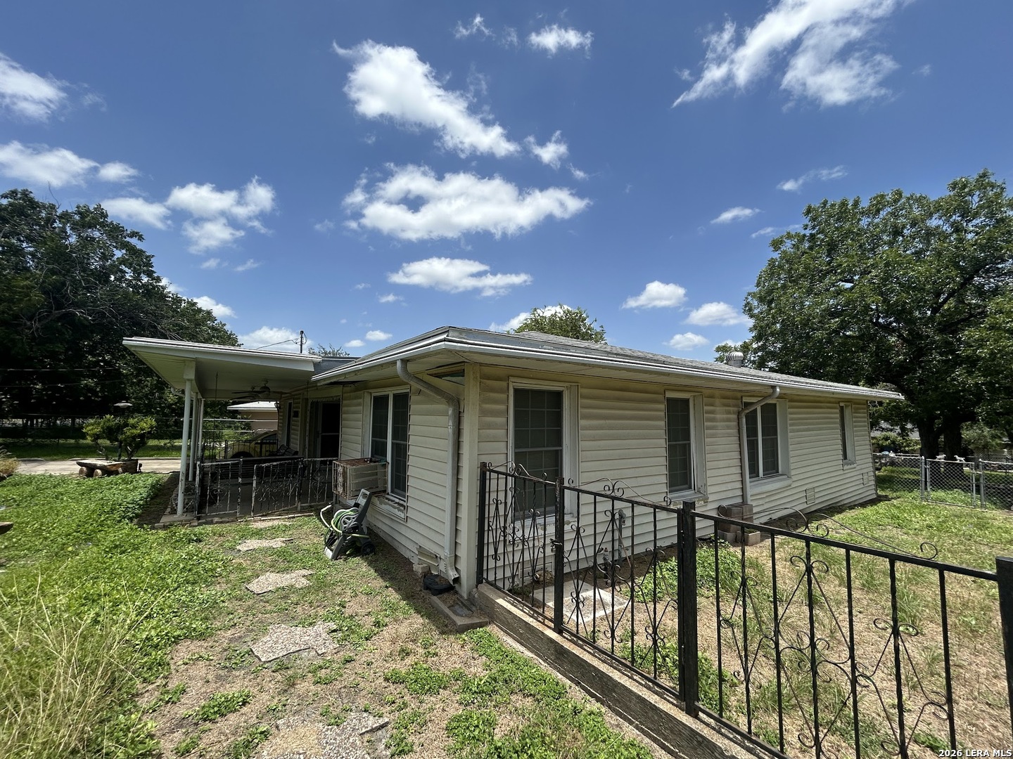 2538 Benrus San Antonio TX 78228