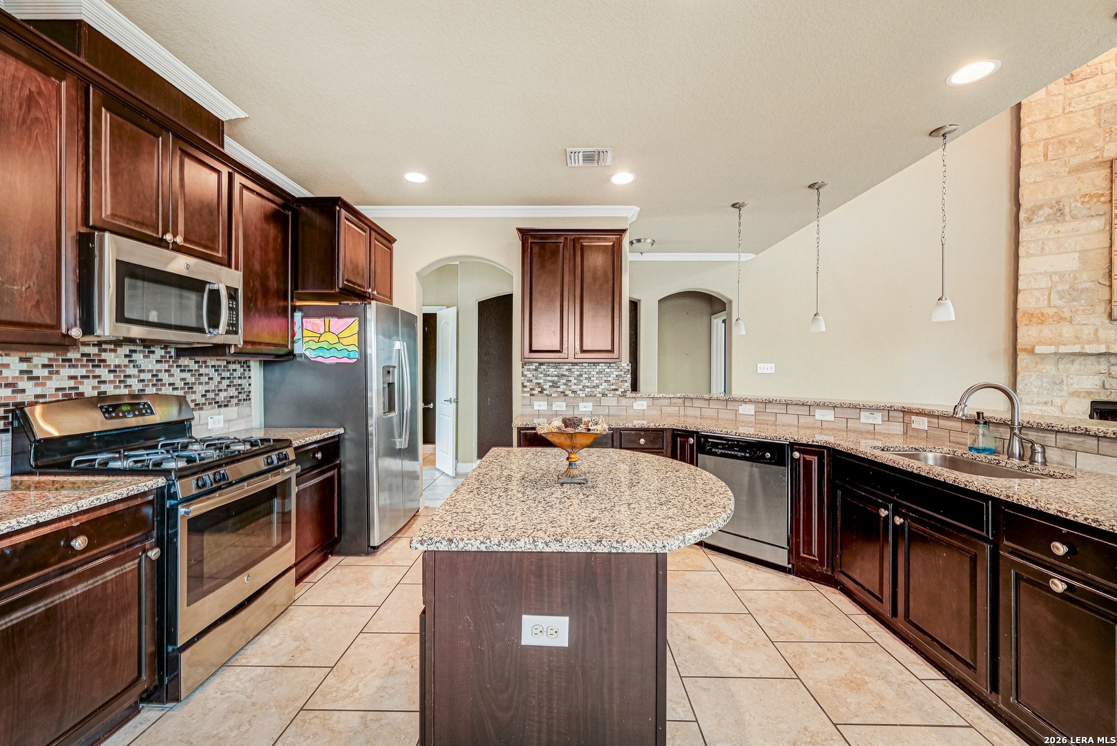 7014 Laguna Beach Converse TX 78109