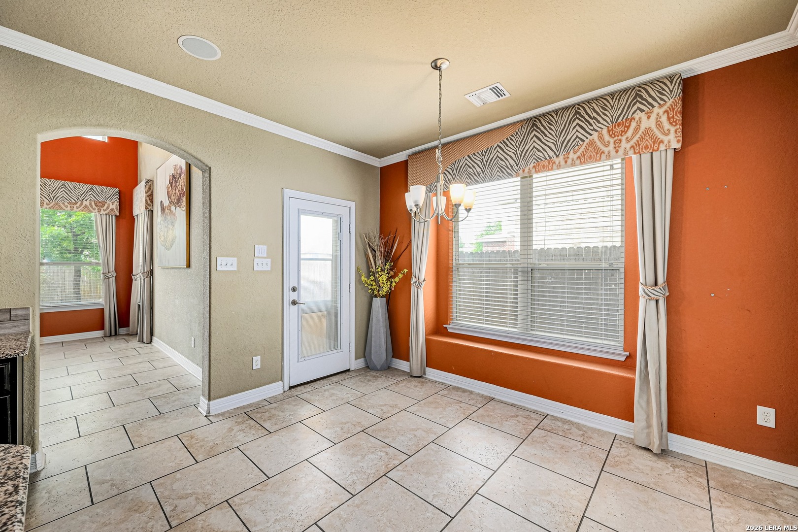 7014 Laguna Beach Converse TX 78109