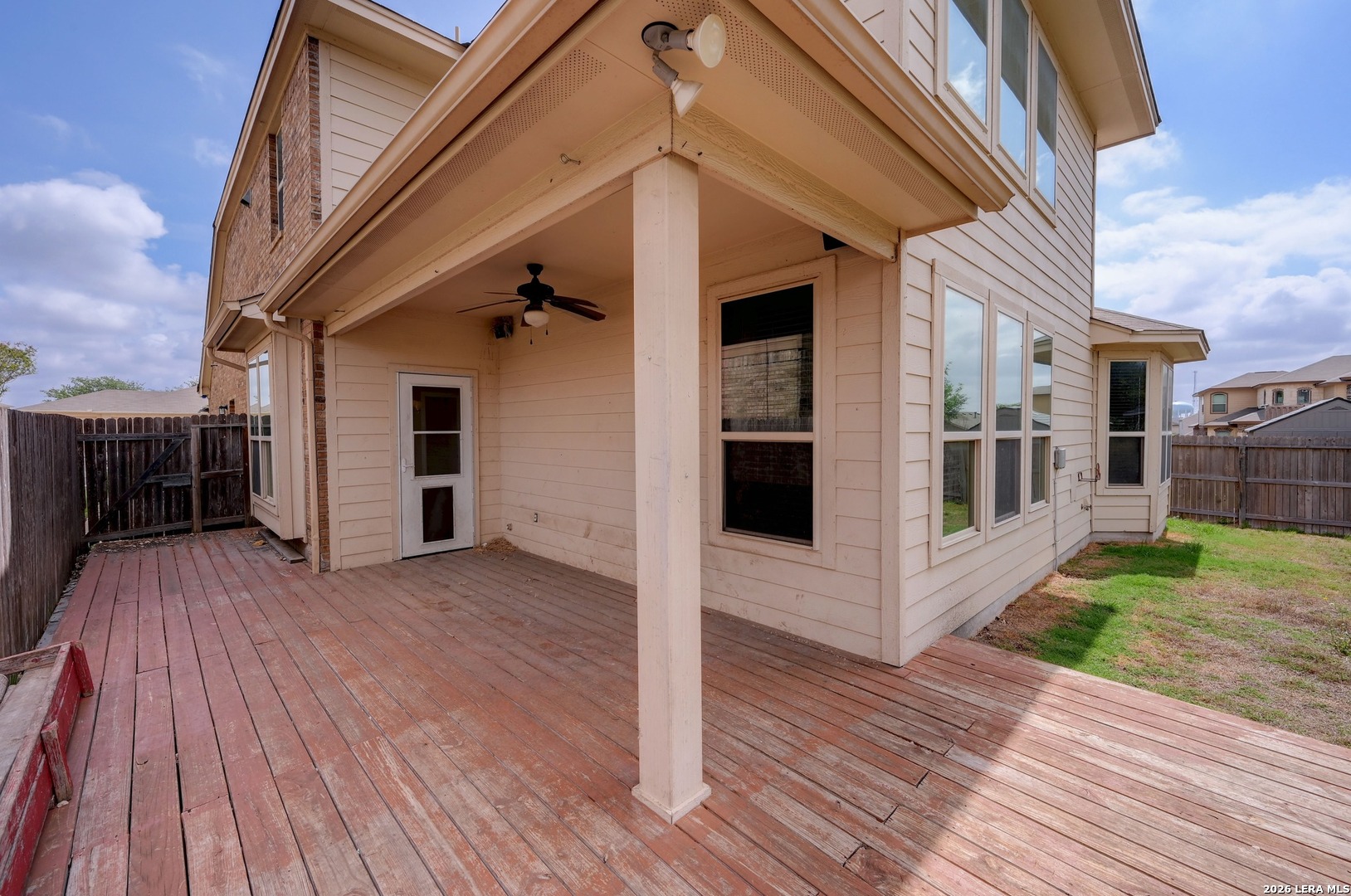 7014 Laguna Beach Converse TX 78109