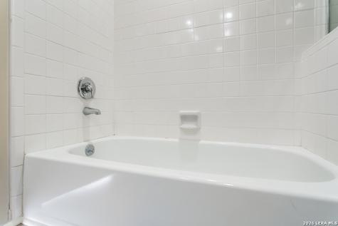 2611 Eisenhauer San Antonio TX 78209