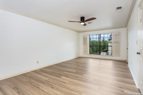 2611 Eisenhauer San Antonio TX 78209