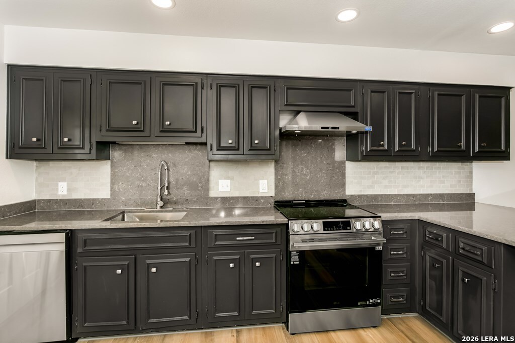 2611 Eisenhauer San Antonio TX 78209