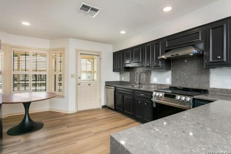 2611 Eisenhauer San Antonio TX 78209