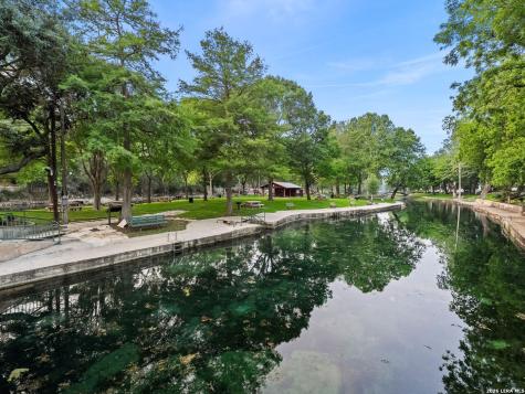 299 W Edgewater Terrace New Braunfels TX 78130