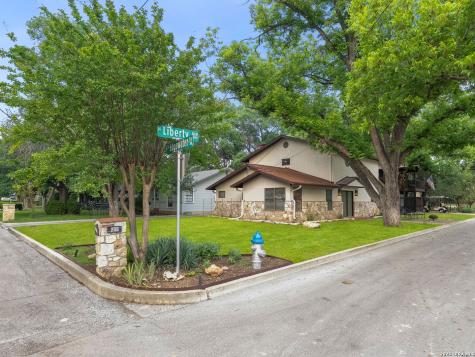 299 W Edgewater Terrace New Braunfels TX 78130