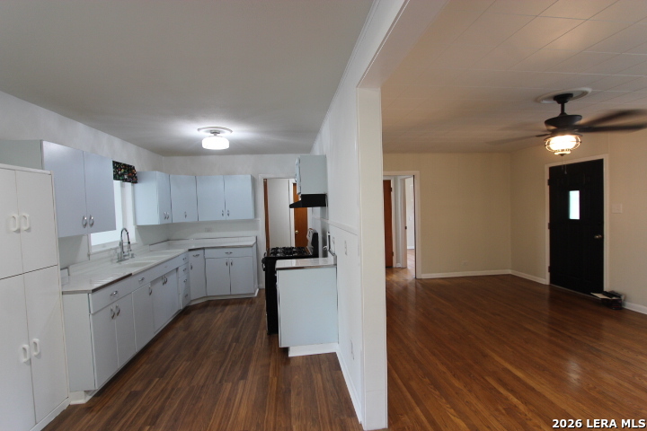 511 Adrian San Antonio TX 78213