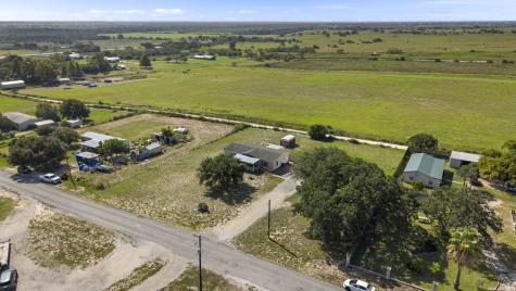 133 Oak View Drive La Vernia TX 78121