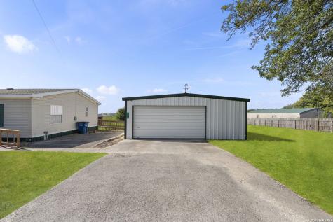 133 Oak View Drive La Vernia TX 78121