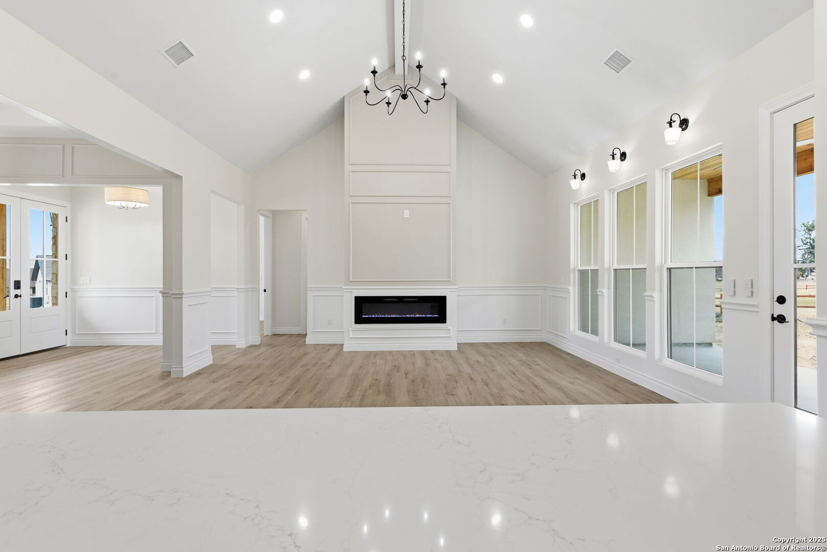 348 Valley Oak Bandera TX 78003
