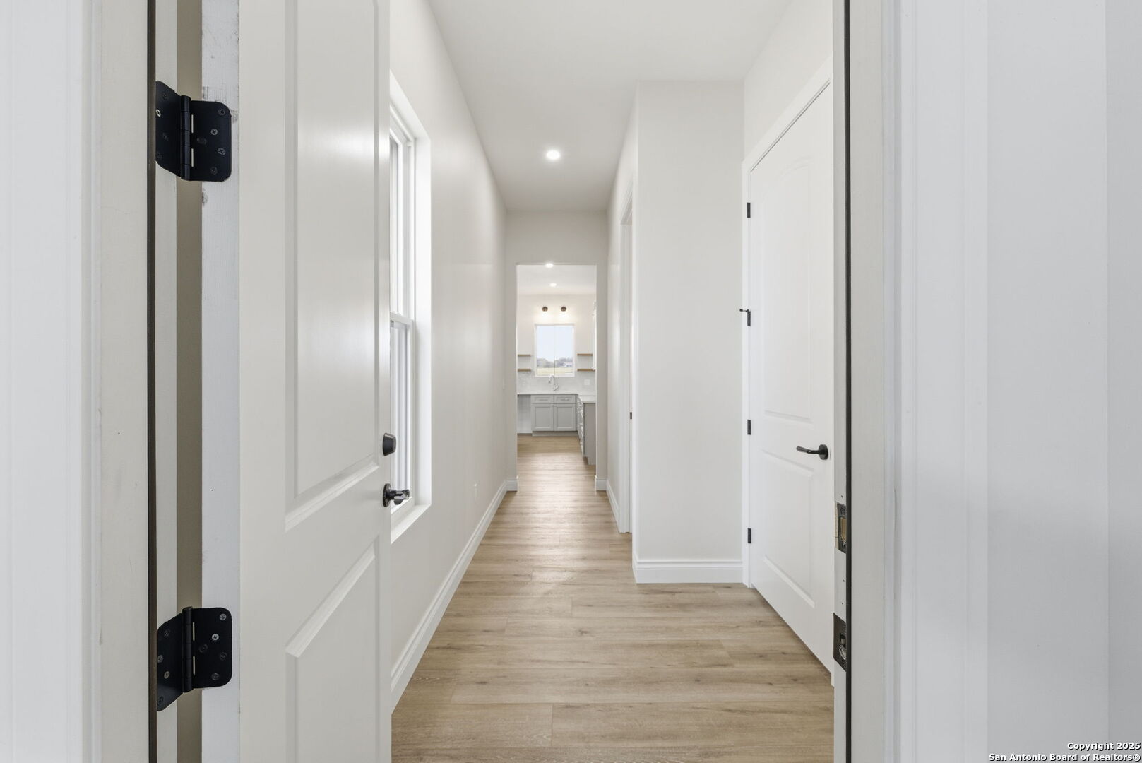 348 Valley Oak Bandera TX 78003