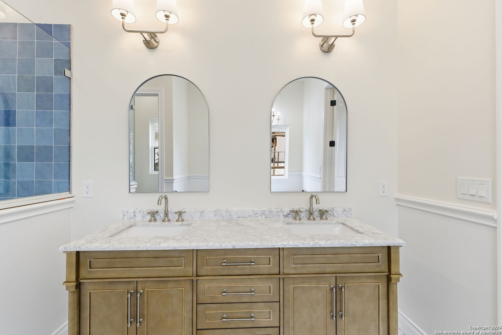 348 Valley Oak Bandera TX 78003