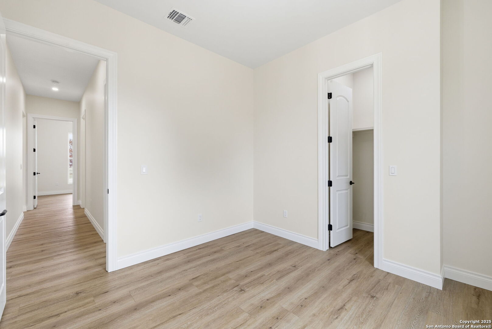 348 Valley Oak Bandera TX 78003