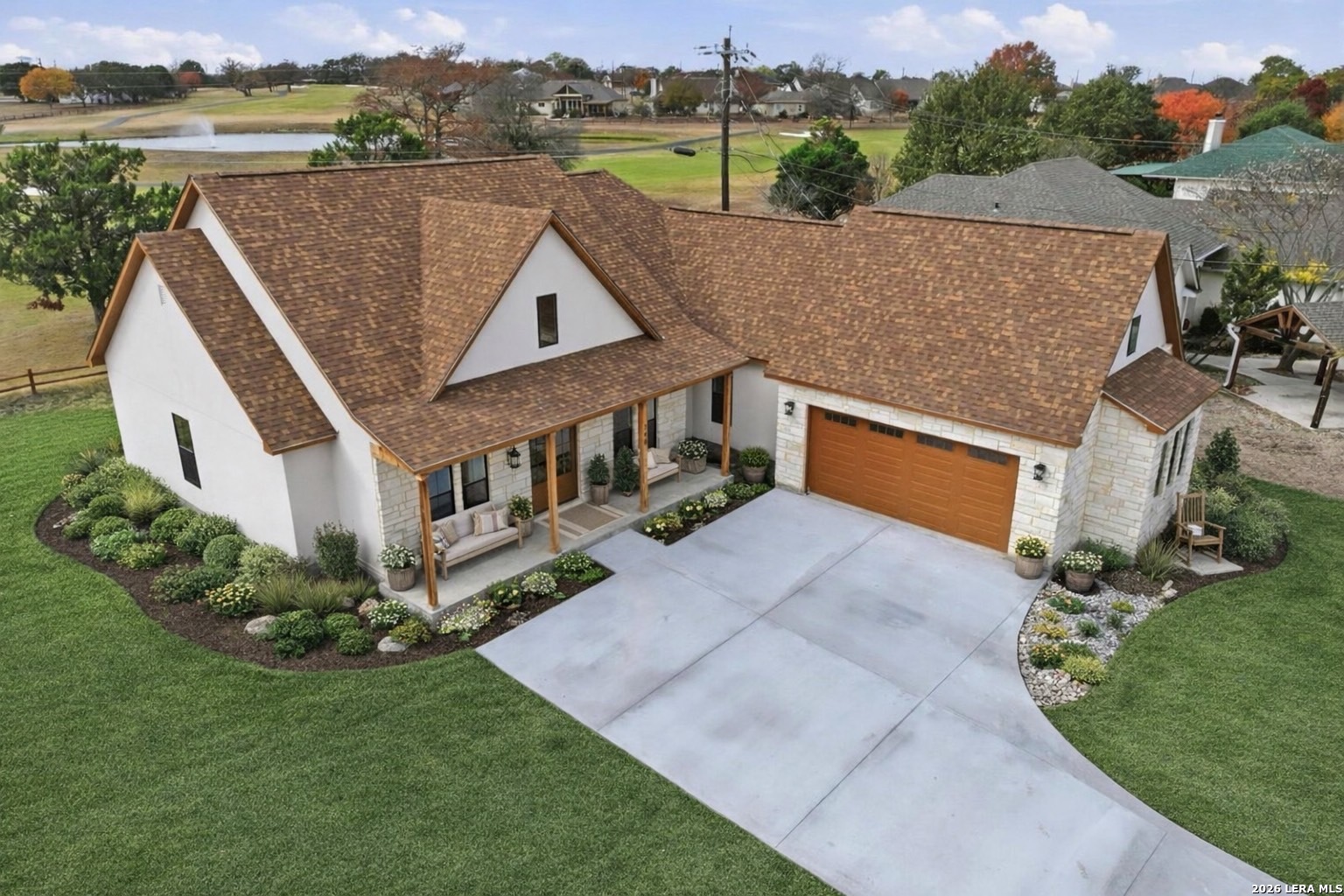 348 Valley Oak Bandera TX 78003
