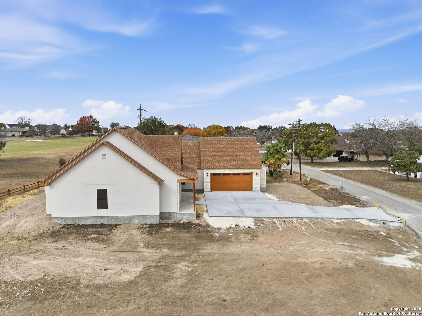 348 Valley Oak Bandera TX 78003