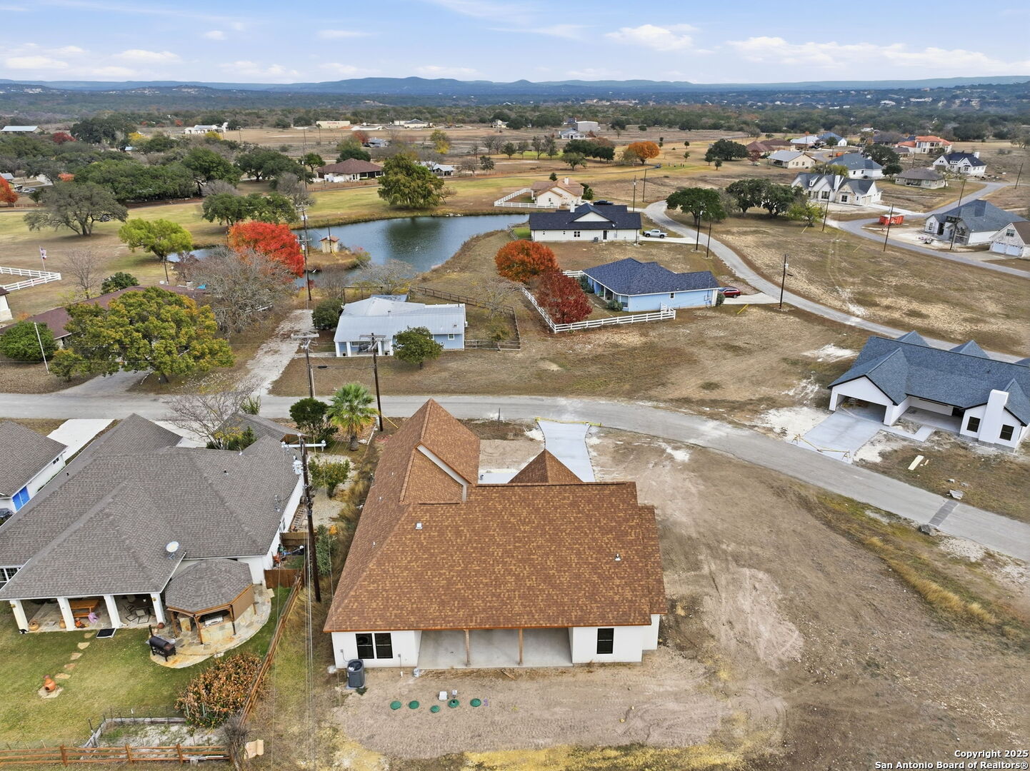 348 Valley Oak Bandera TX 78003