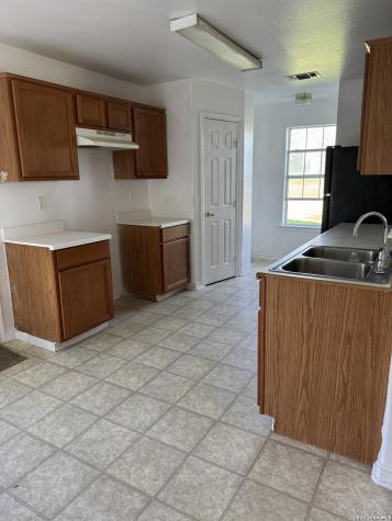 112 San Antonio Street Runge TX 78151