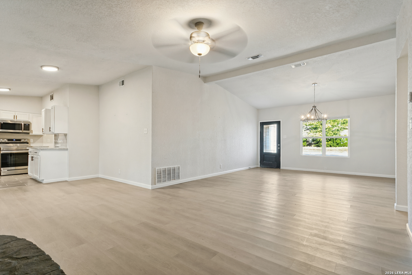 612 Jamie Sue Drive Converse TX 78109
